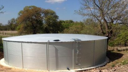 Water tanks cleaning